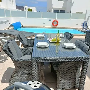 Pousadoiro Villa